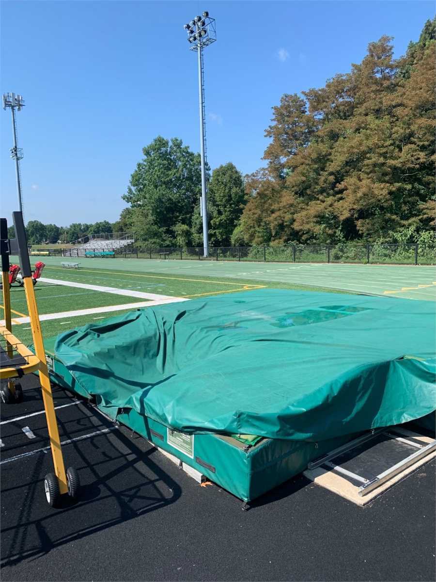 Pole Vault Mats set) Online Government Auctions of Government