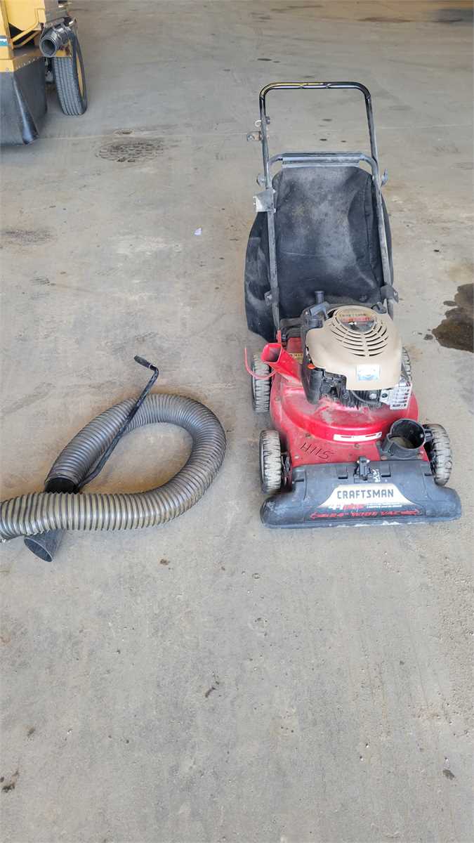 Craftsman 4-In-1 Plus Vacuum, Shredder, Chipper and Blower, Gas, 24in Wide  Vac - Roller Auctions