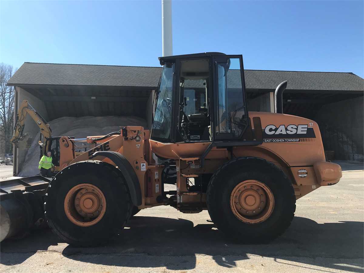 2010 Case 521E Loader Online Government Auctions of Government Surplus