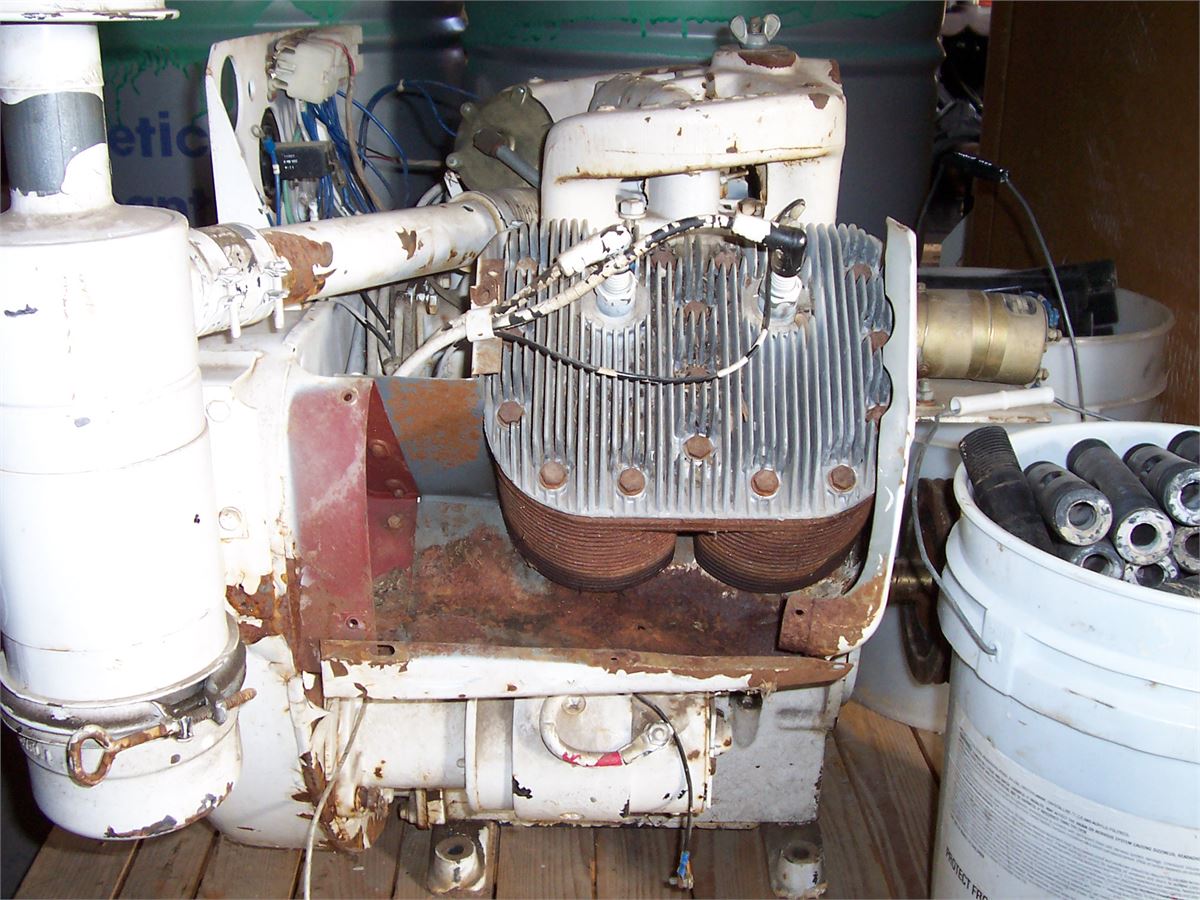 Wisconsin 4 Engine Wisconsin air-cooled 4 cylinder engine Online Government Auctions of ...