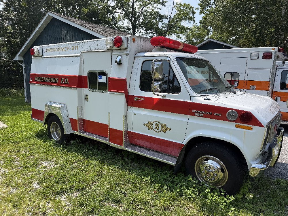 1990 Ford E350 Ambulance / Fire Utility Vehicle | Municibid