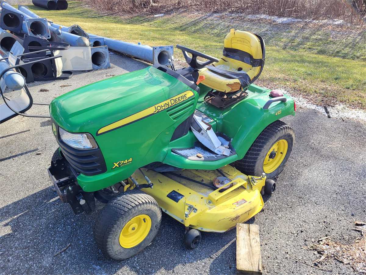 John deere diesel online garden tractor