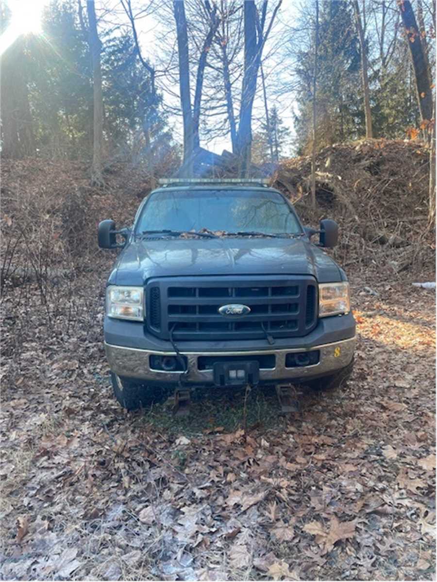 Photo of a 2006 Ford F350