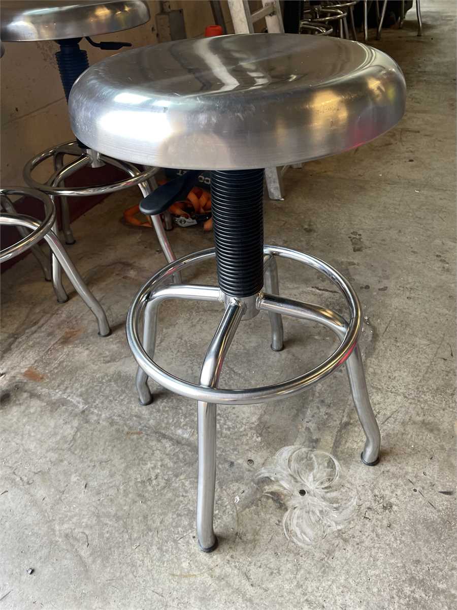 Item 128 Adjustable Stools Online Government Auctions Of Government   158225fb 1210 46b2 Bb9f 5fae3f2386bc Fullsize 