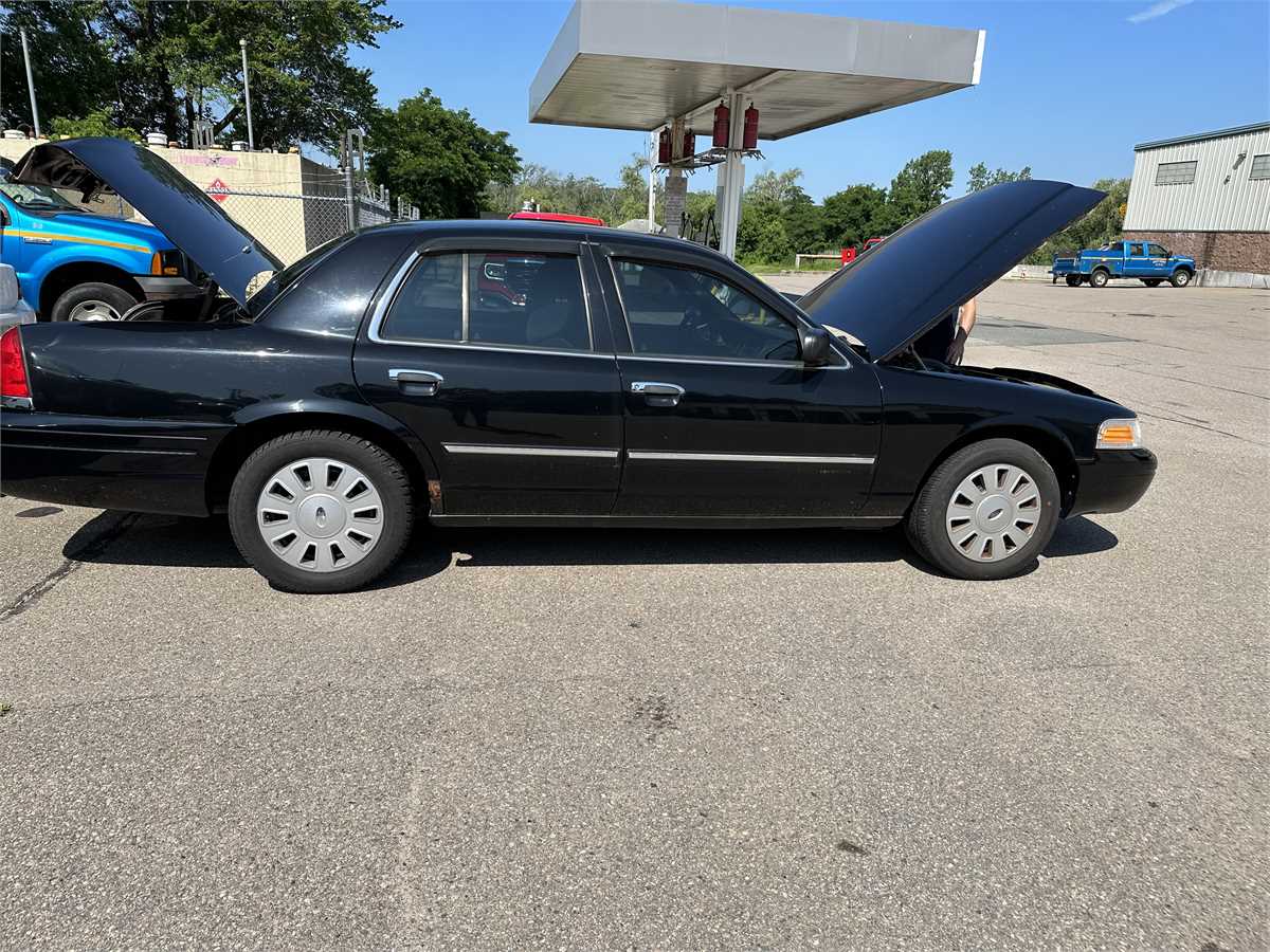 2011 Ford Crown Victoria Online Government Auctions Of Government ...