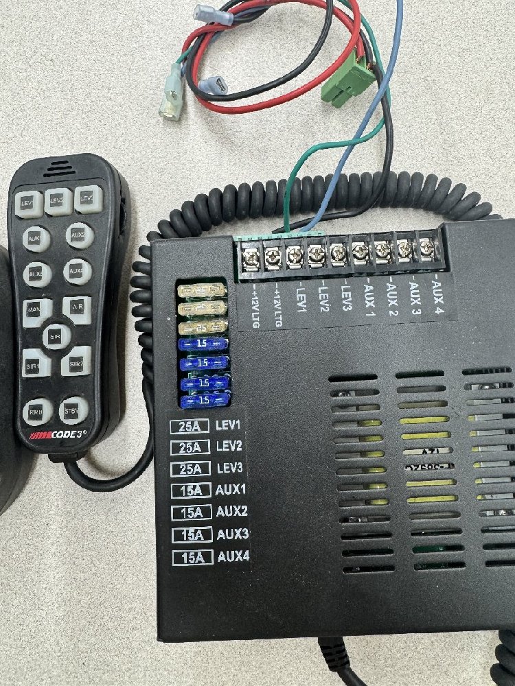 Code 3 Model C3100 Siren Speaker & Model 3599L5 Controller
