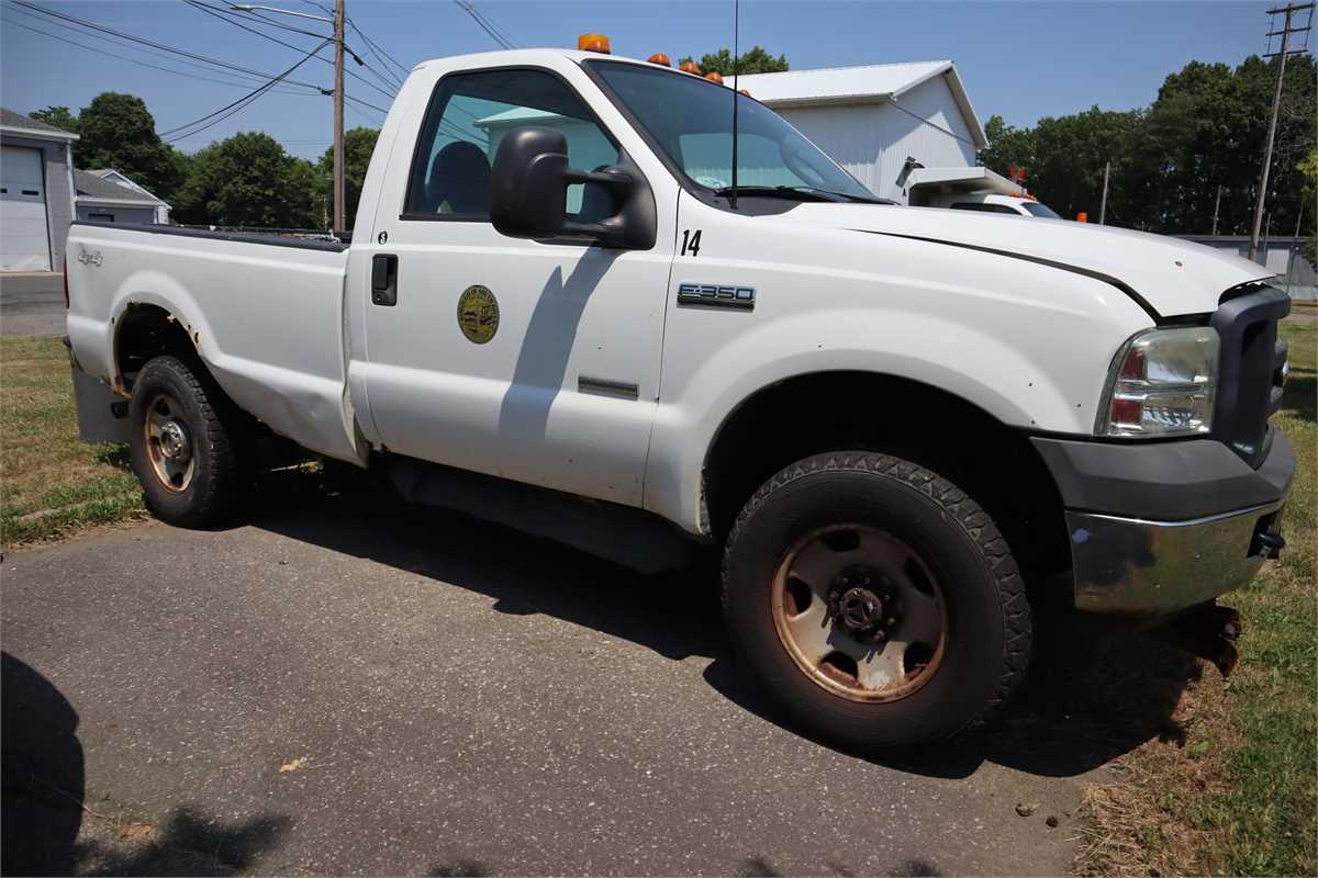 2007 Ford F-350 XL Super Duty 6.0L Power Stroke Online Government ...