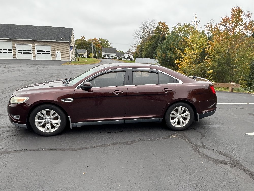 2012 Ford Taurus Sedan