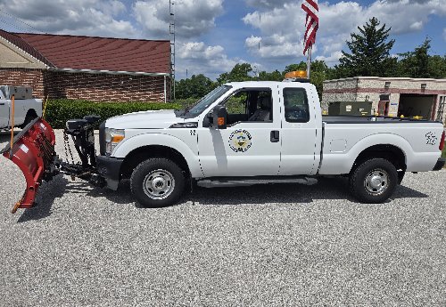 2013 Ford F250 4x4 exended cab with Western snow plow
