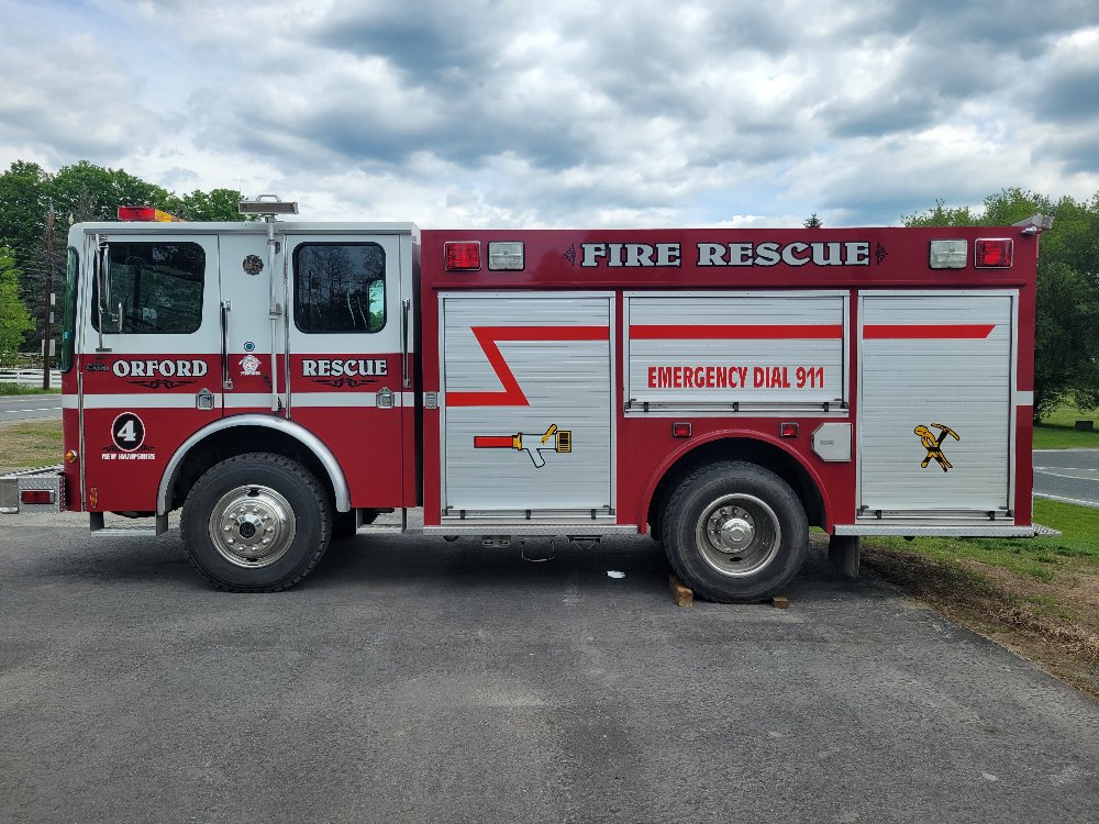 1998 HME 4X4 Fire Truck Wet Rescue