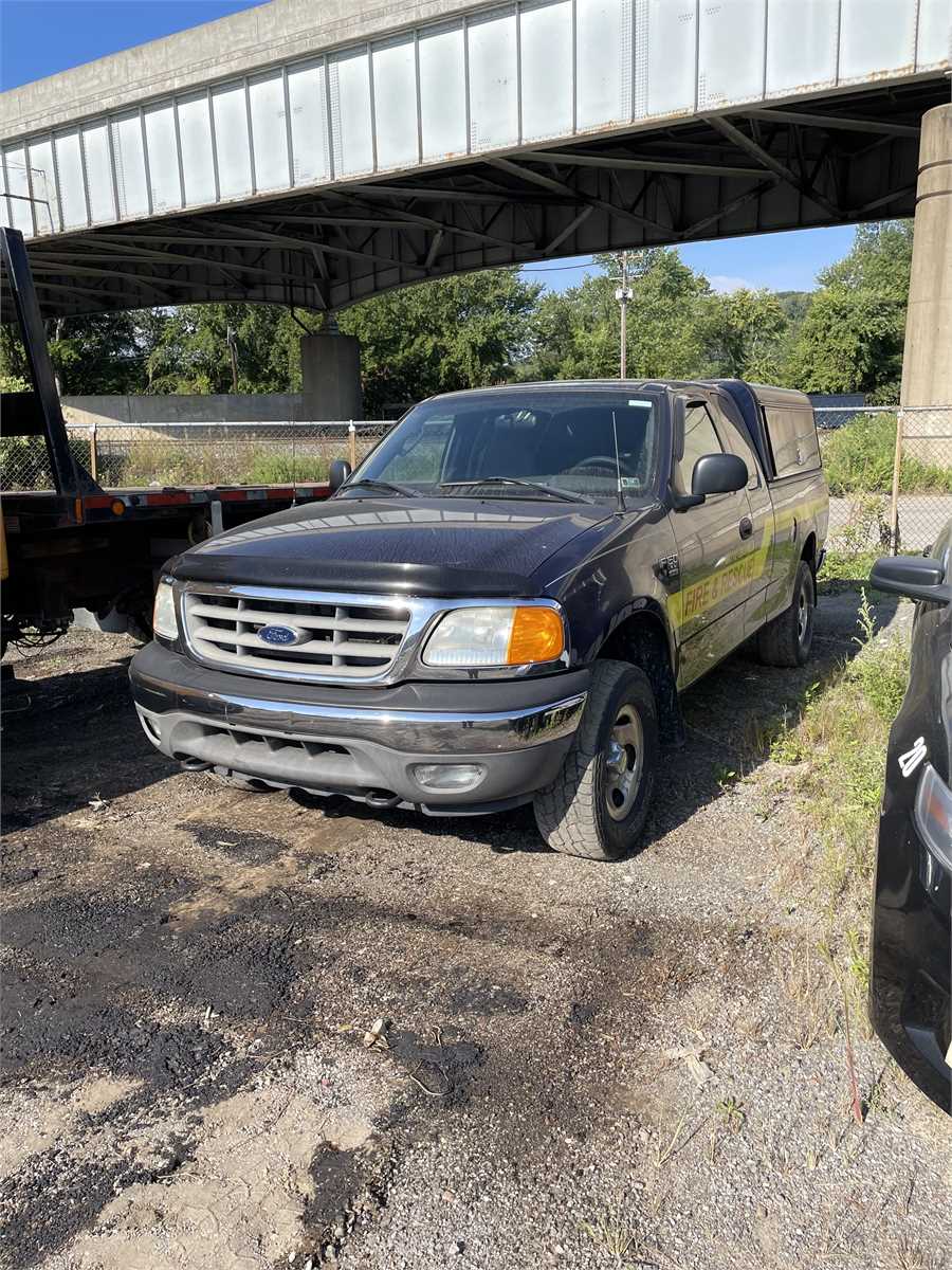 Photo of a 2004 Ford F150