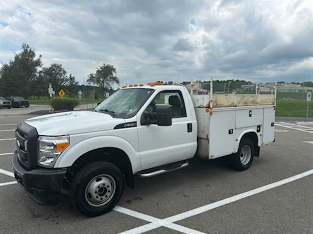 Photo of a 2015 Ford F350