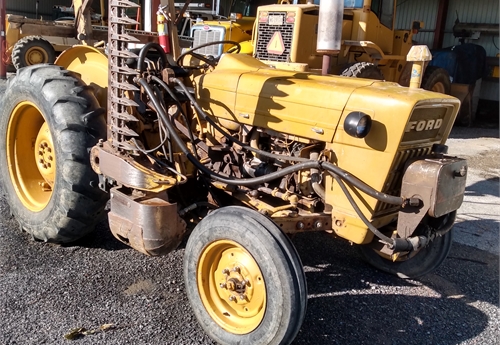 1977 Ford 3000 Tractor w/Mower