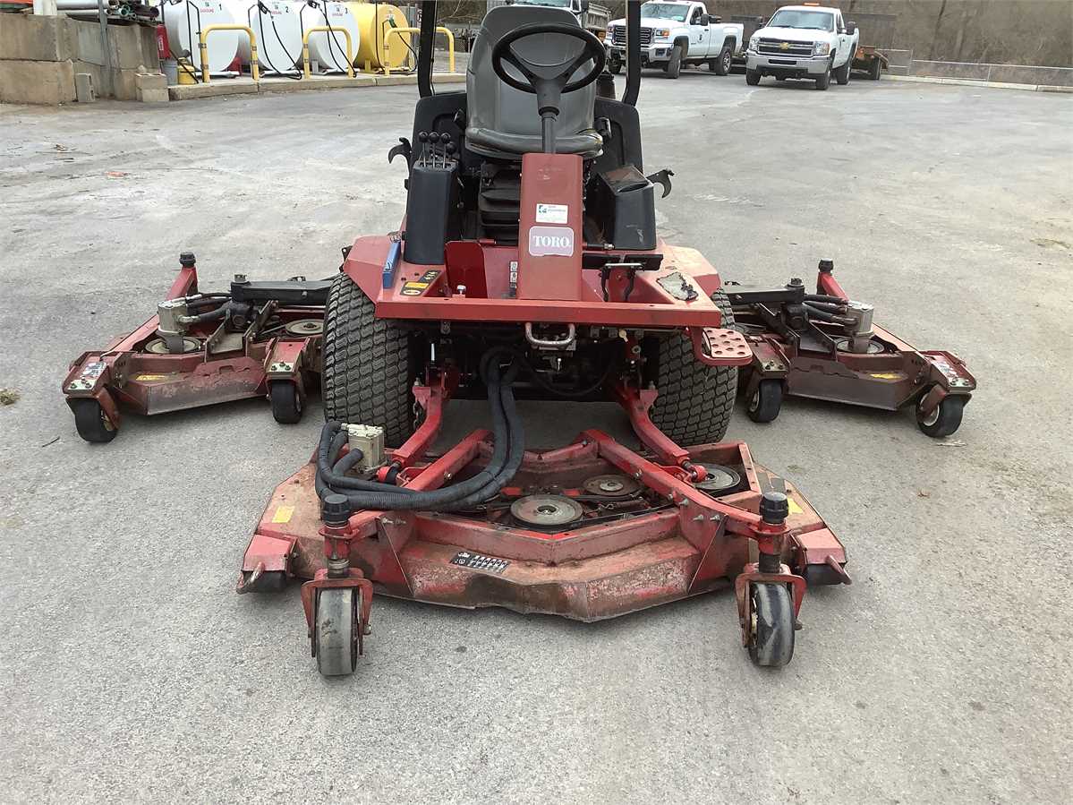 Toro GroundsMaster 4000D Riding Mower Online Government Auctions