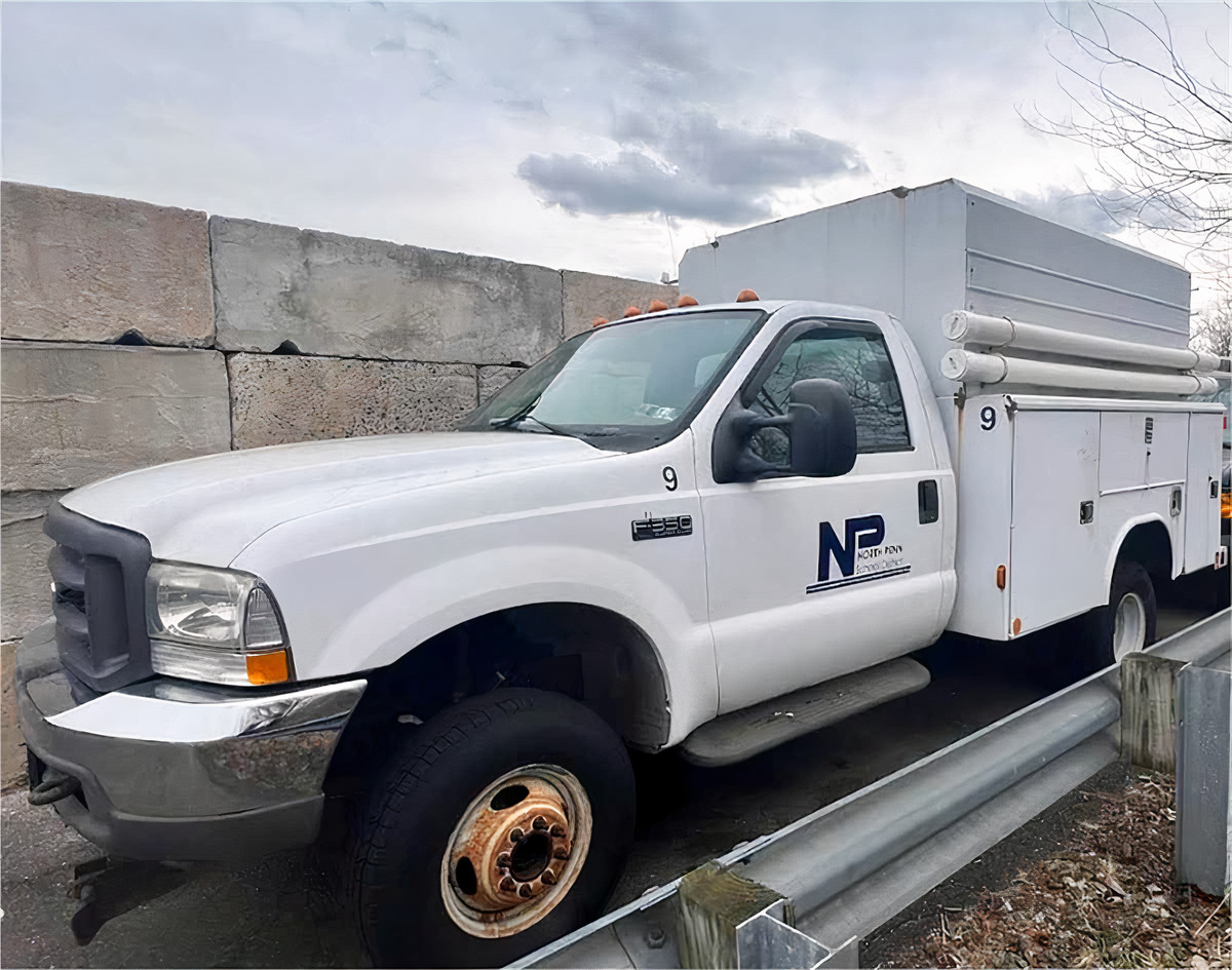 2004 Ford F350 Utility Body