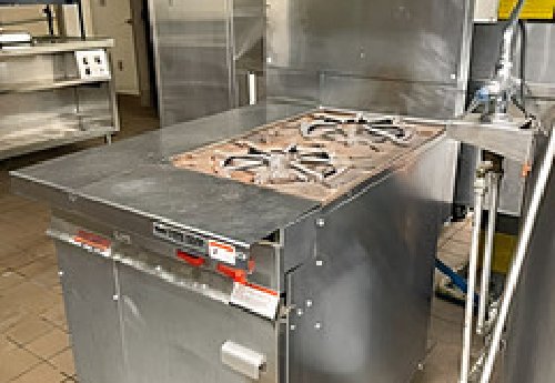 Vulcan gas commercial oven with burners