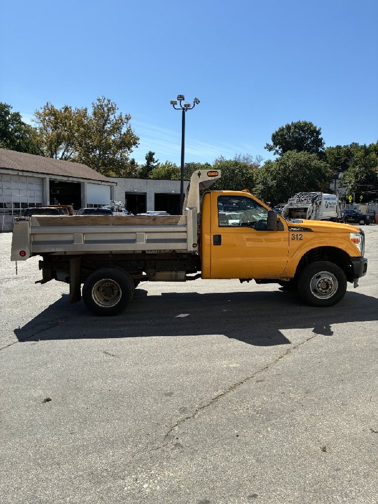 2016 F350 Dump Truck