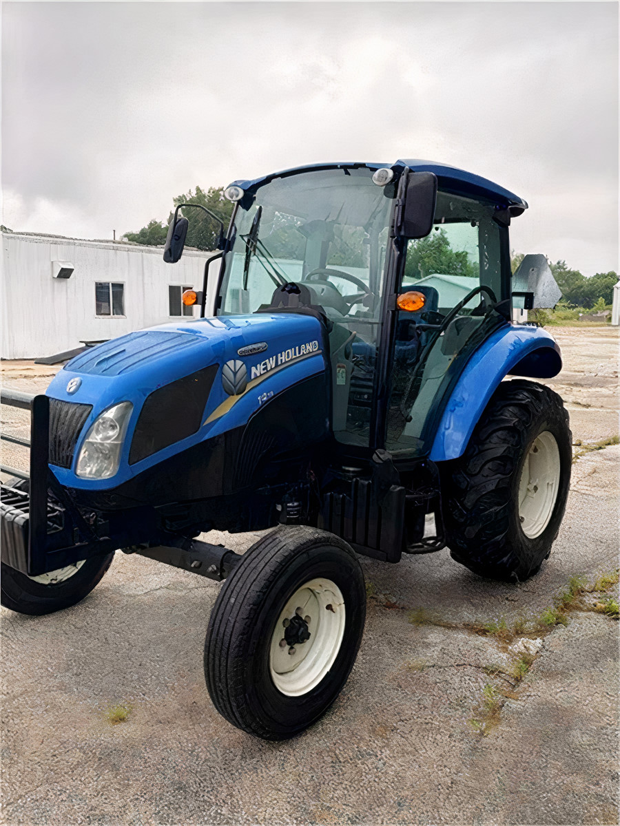 2013 New Holland T4.75 Tractor