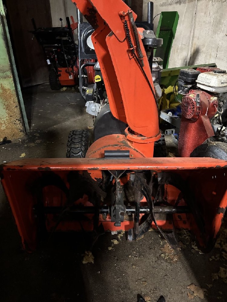 Ariens Deluxe 30 Snowblower ~2010