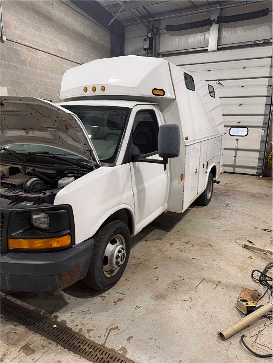 2005 GMC Savanna