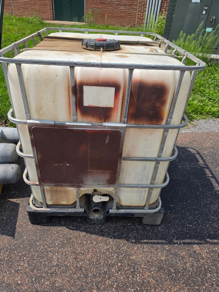 250 gallon caged tote