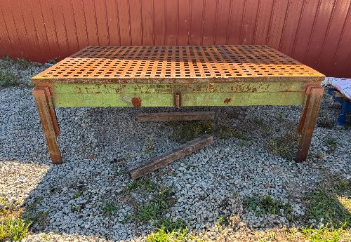 Acorn work table