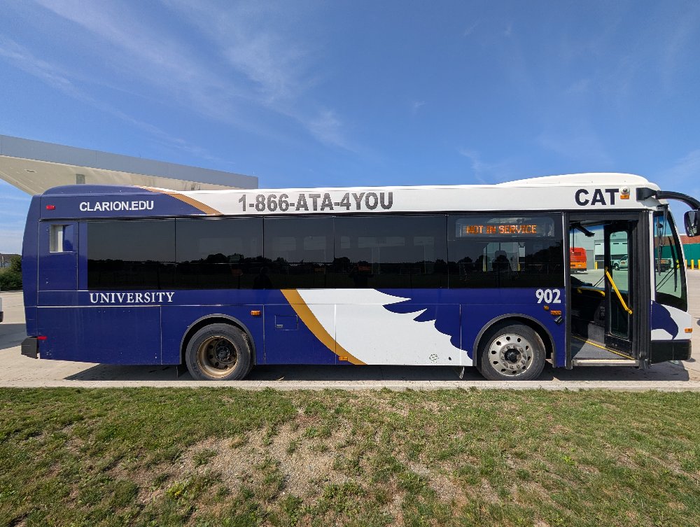 2008 - 29' Gillig Bus