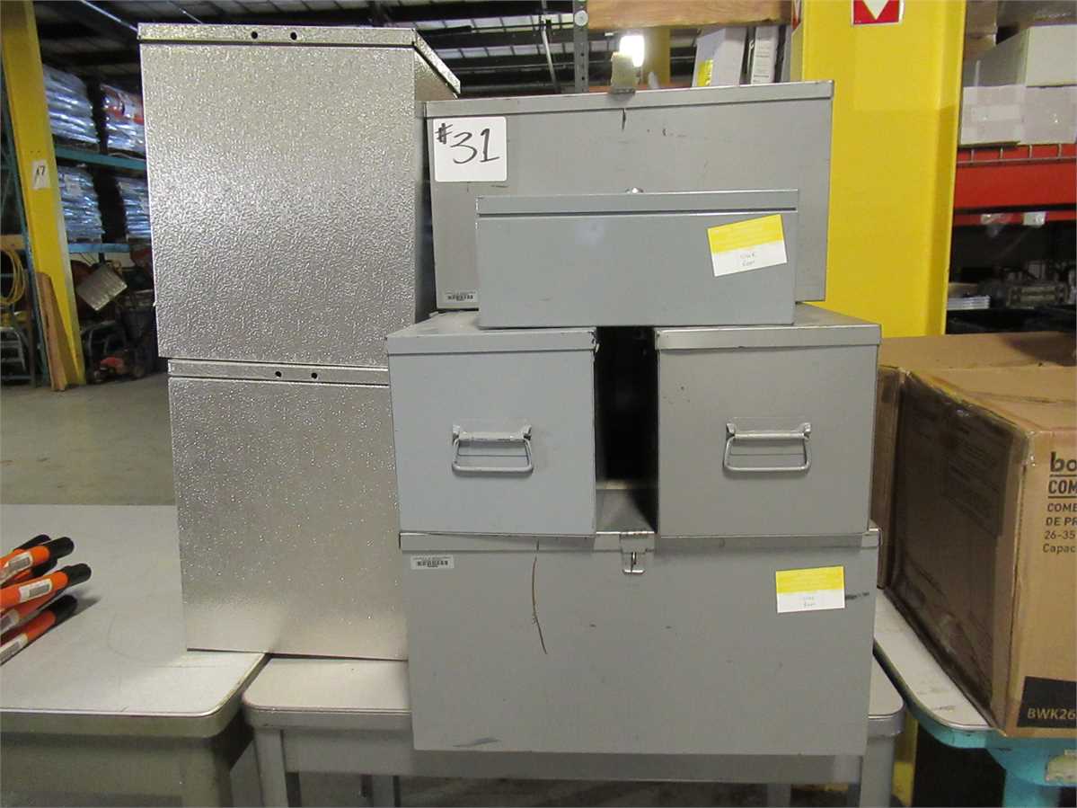 Large Heavy Plastic Tool Box Online Government Auctions of Government  Surplus