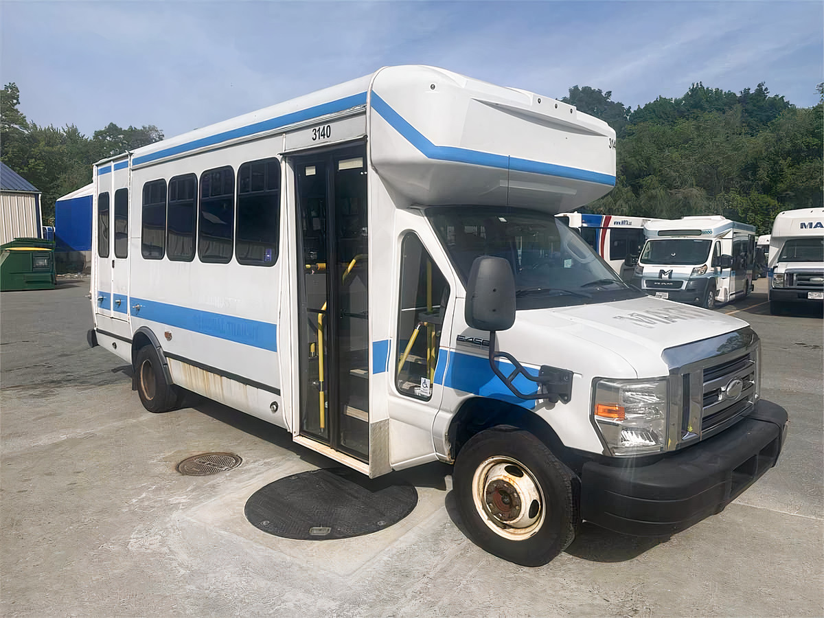 2015 Ford E450 SD - #3140