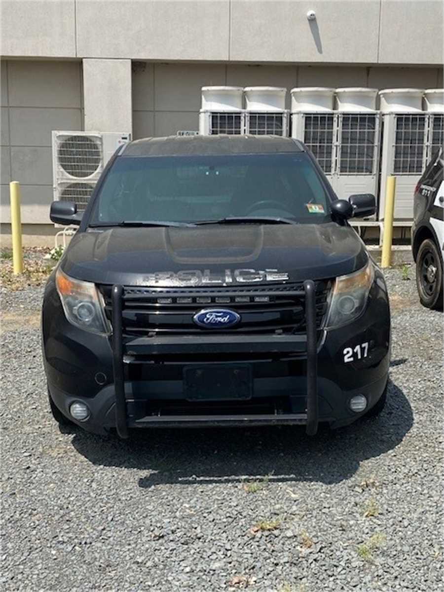 2013 Ford Police Interceptor Utility Vehicle Online Government Auctions ...