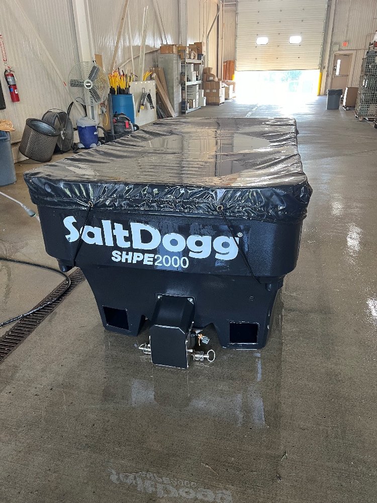Salt Dogg SHPE2000 Salt Spreader