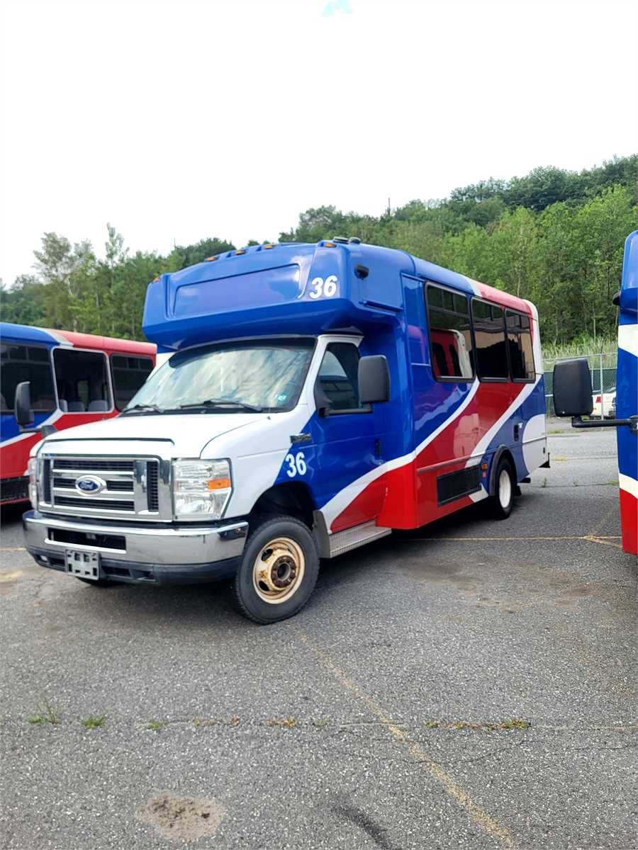 2015 Ford E-450 Paratransit Van Online Government Auctions of ...