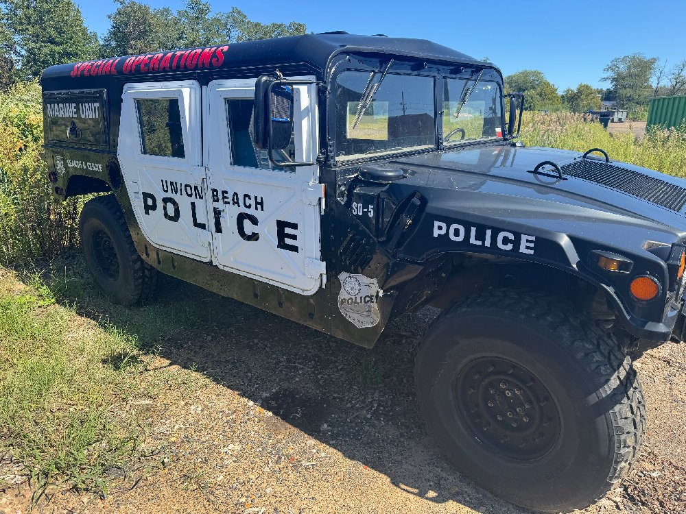 1989 M998 4x4 Humvee