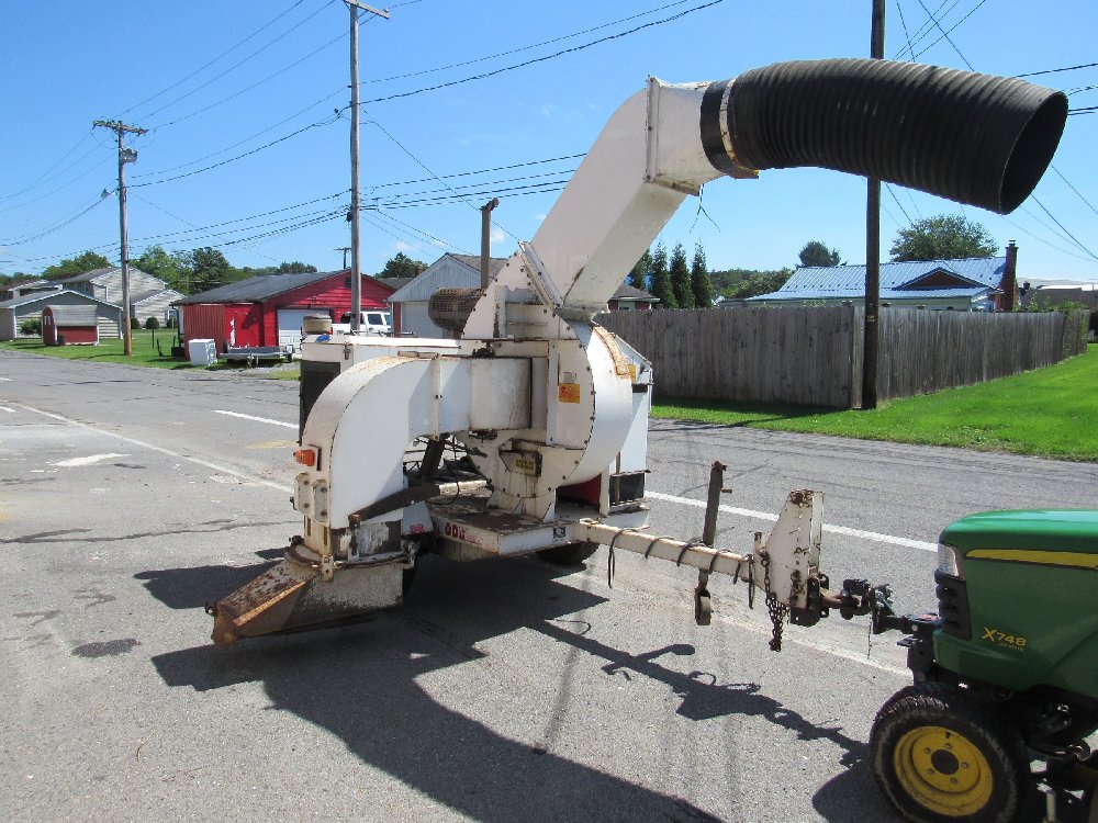 1993 ODB Trailer Leaf Picker