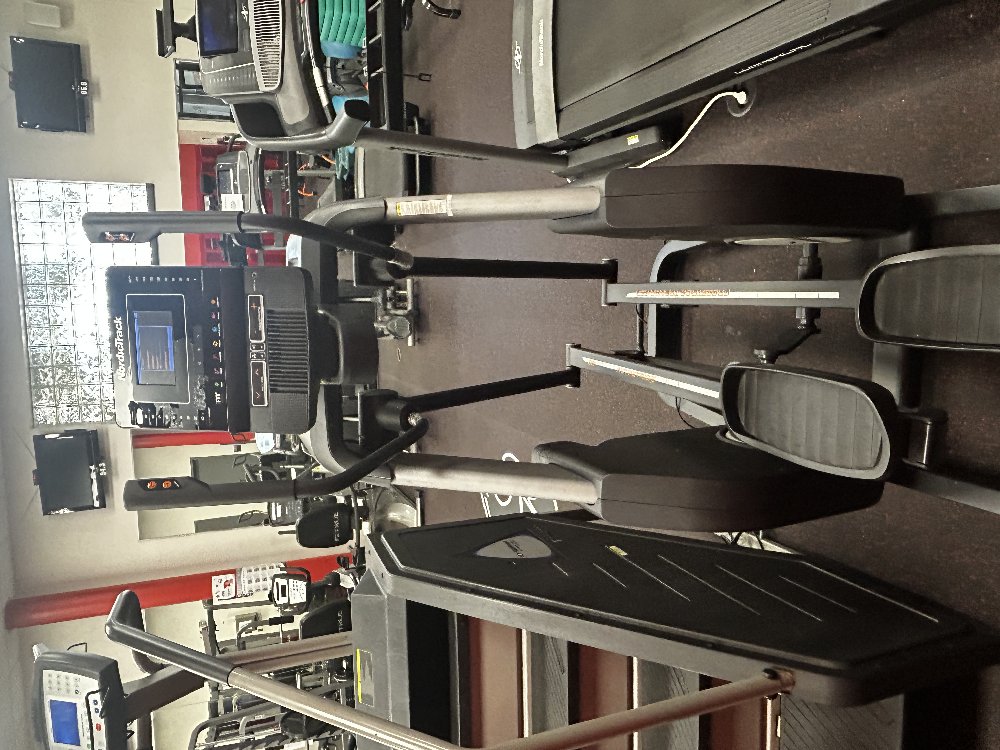 NordicTrack FreeStride Trainer F27i