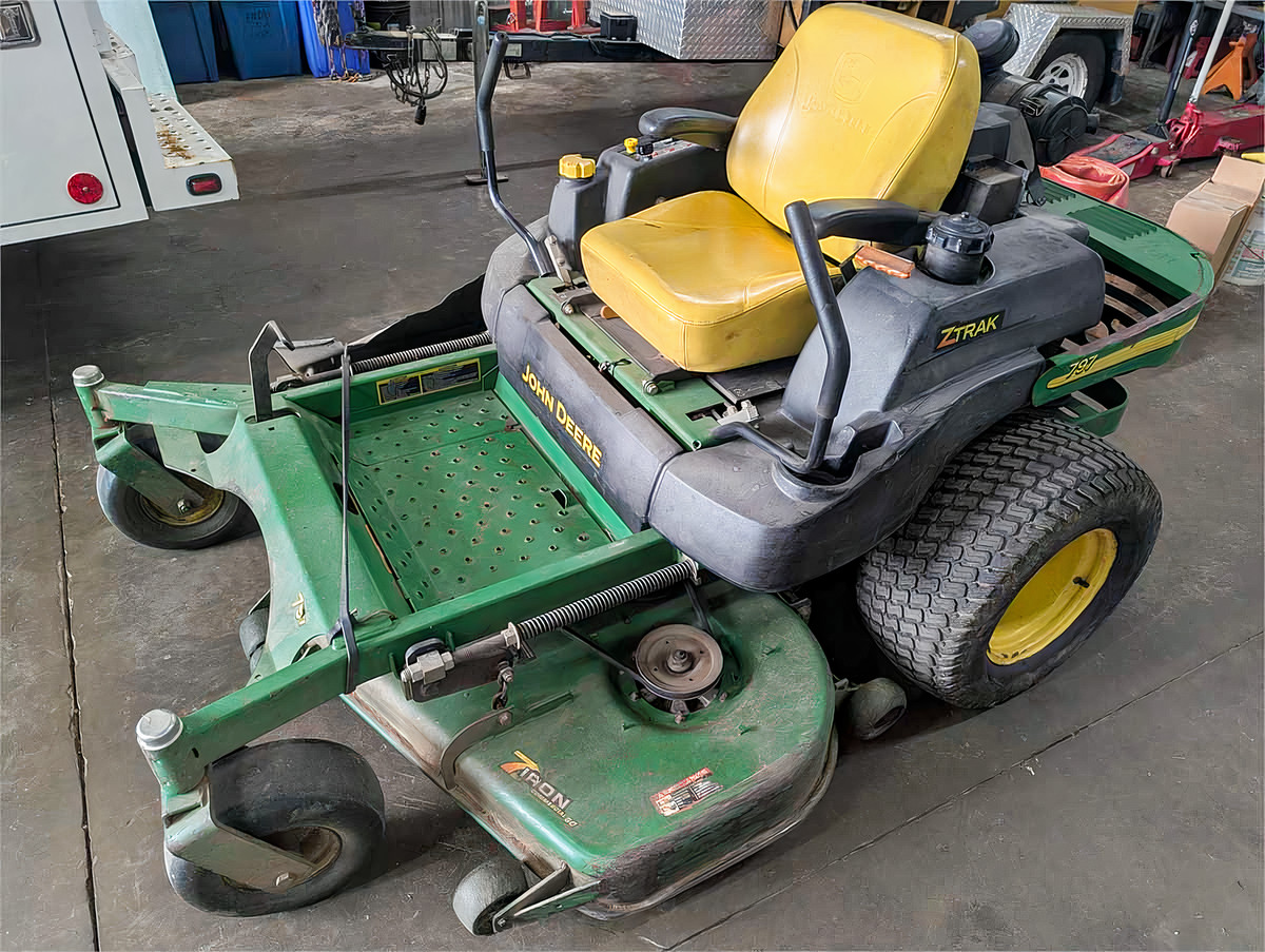 2004 John Deere ZTrak 797