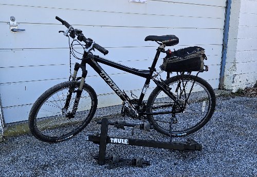 TREK SLR Mountain Bike & Hitch Mount Rack