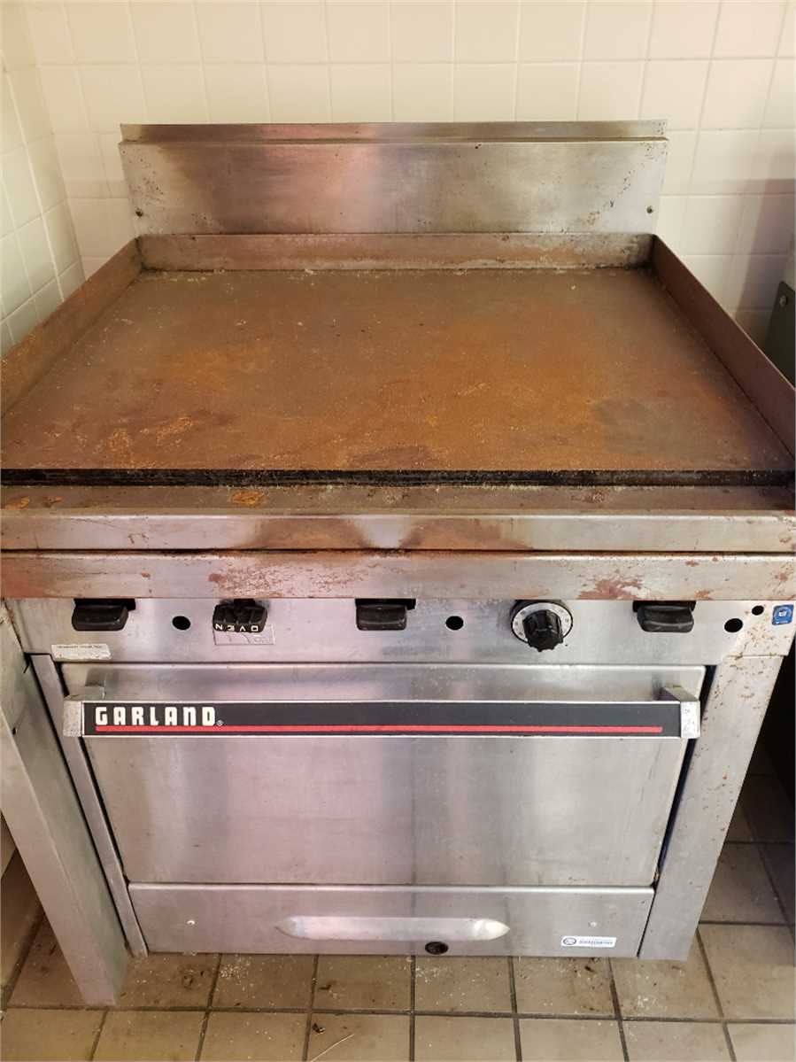 Garland oven with griddle top Online Government Auctions of