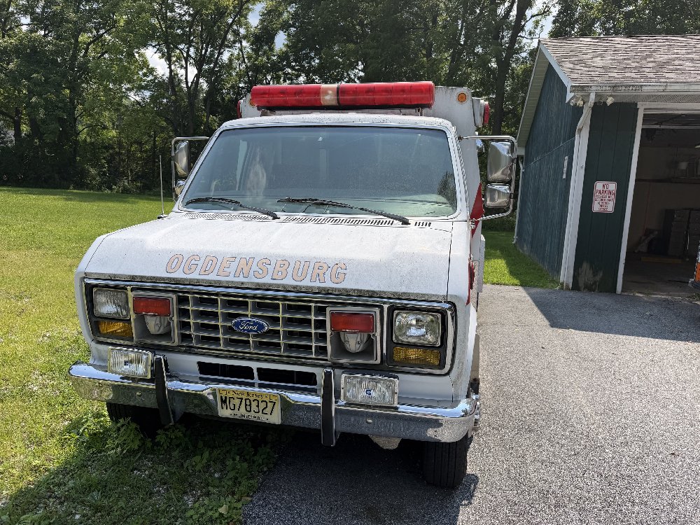 1990 Ford E350 Ambulance / Fire Utility Vehicle | Municibid