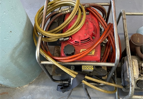 Hurst extrication tools with pump