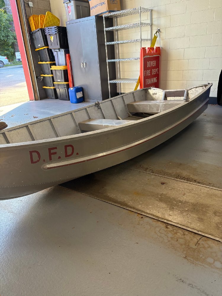 12 ft Aluminum boat
