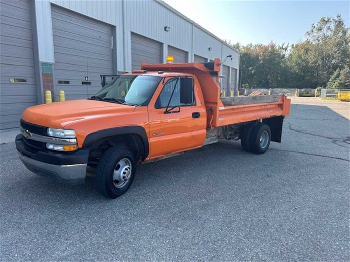 Photo of a 2002 Chevrolet 3500