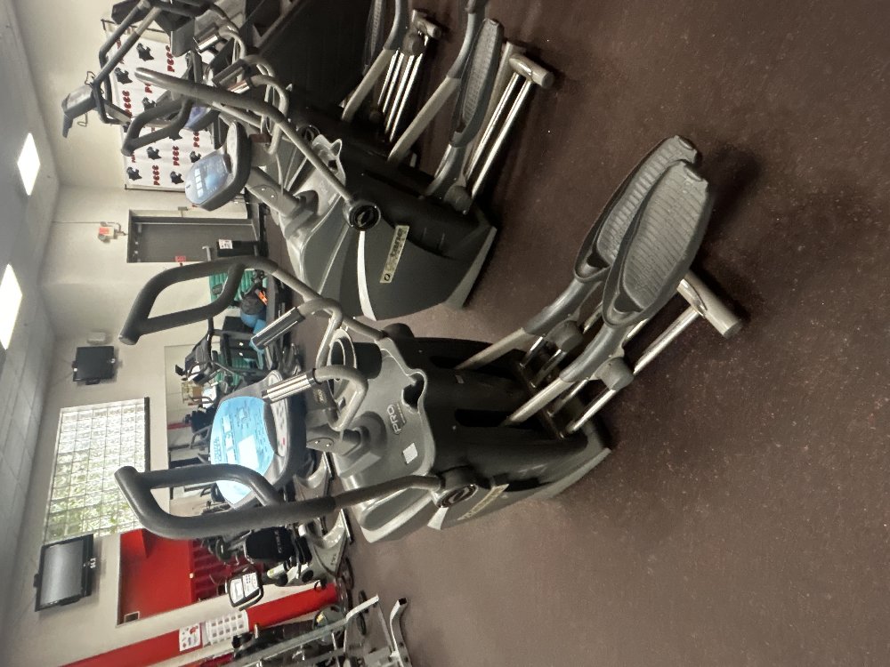 Octane Fitness Pro 3500 Elliptical Trainer