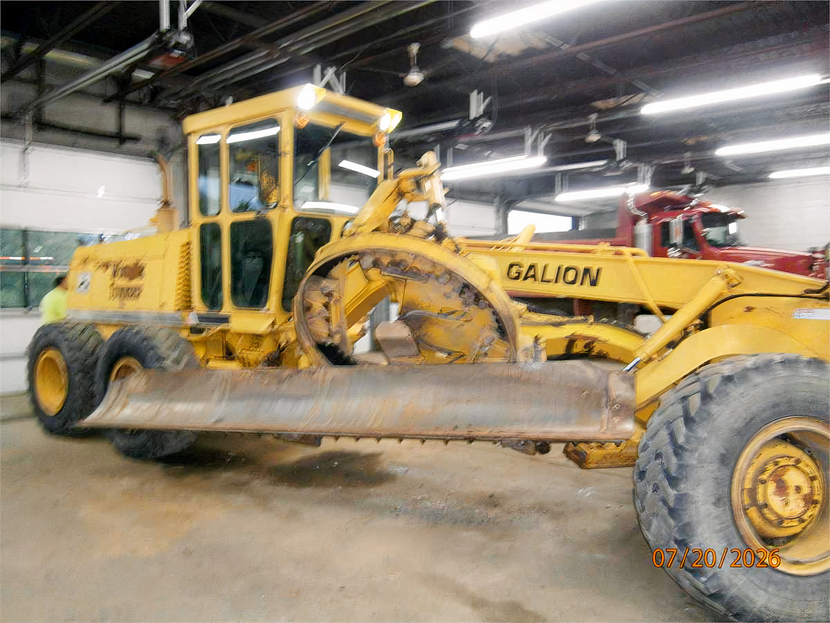 1997 Galion 870C 6-Wheel Drive ...