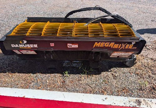 Danuser S75 Mega Mixer for skid steer