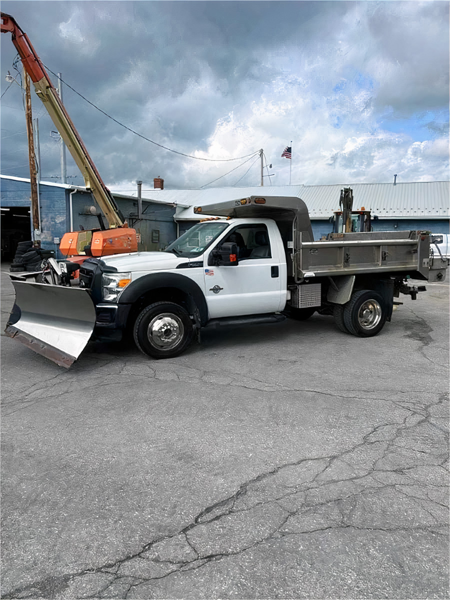 2015 Ford F-550 4WD Dump Truck