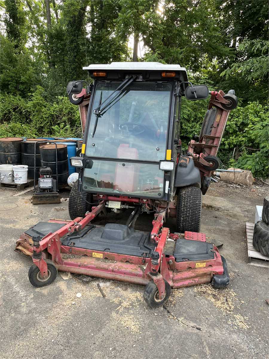 TORO Groundsmaster Mower tractor 2015 Model 5910 Online