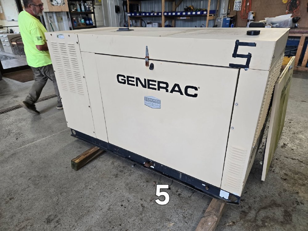 Generac #5 25 KW LP