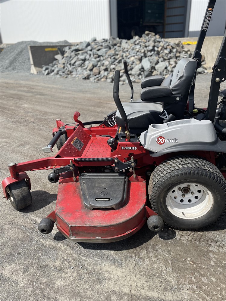 2013 Exmark Lazer Z Mower | Municibid