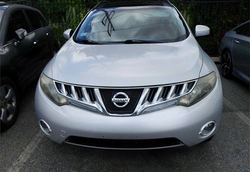 2009 Silver Nissan Murano